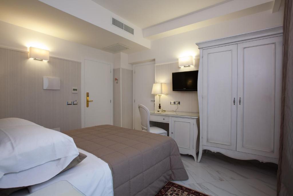 Hotel Residence Villa Del Mare Римини Номер фото
